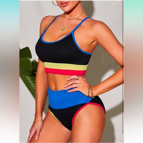 Brand New Two Piece Swimsuit Set - Picture 3 of 7